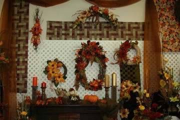 mantle-wreaths