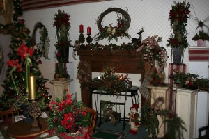 Christmas_mantle_01