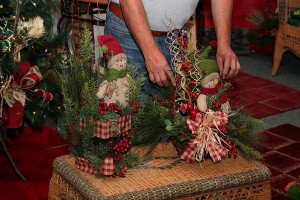 coffee_table_christmas_arrangement-2