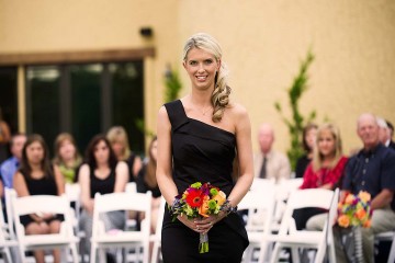 young_wedding_bridesmaid_01