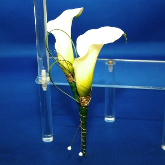 Calla lily wedding boutonniere 02