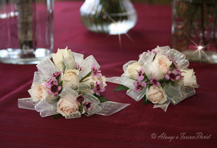 Wedding wrist corsages