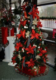 Red poinsettia christmas tree