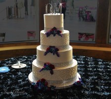 Wedding cake at the bella collina mansion