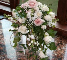 Draping wedding bridal bouquet