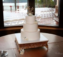 Wedding cake whiting