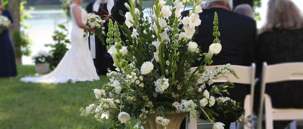 Beautiful wedding urn arrangement