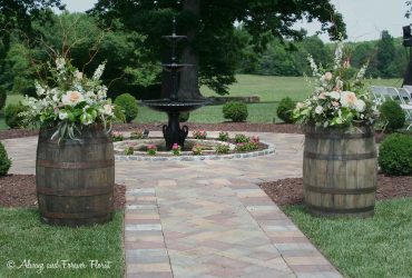 Oakhave center fountain at livengood wedding