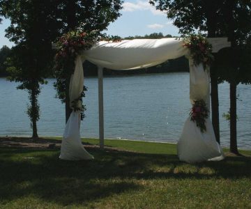 Gorgeous wedding pergola arrangements