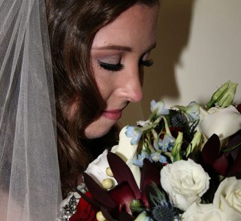 Elegant bridal headpiece and bouquet