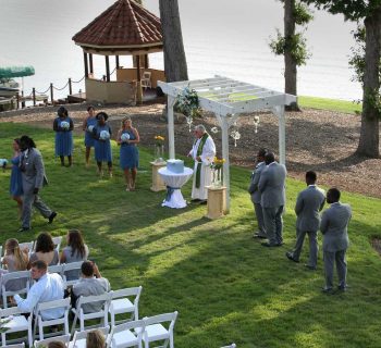 Wedding panorama view of bella mansion lawn