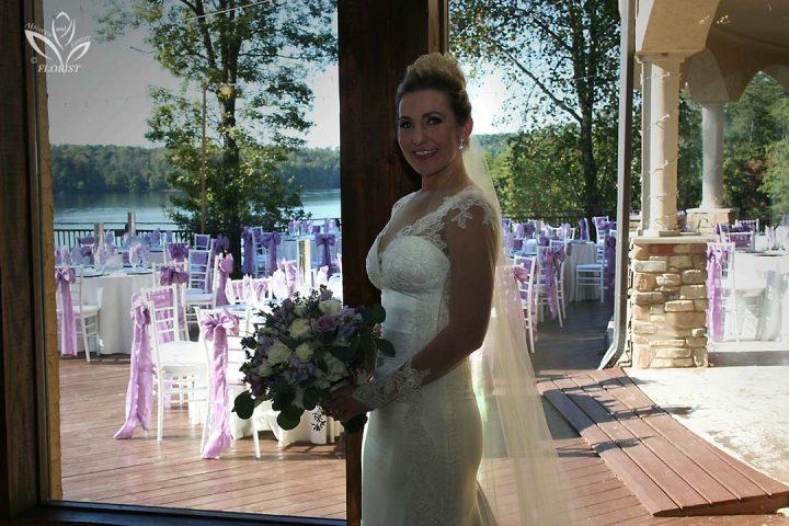 Illustrious bride and background